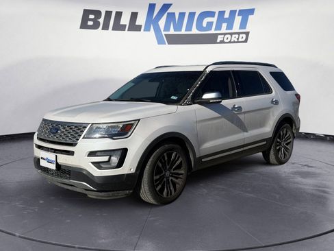 Used 2017 Ford Explorer Platinum image 1