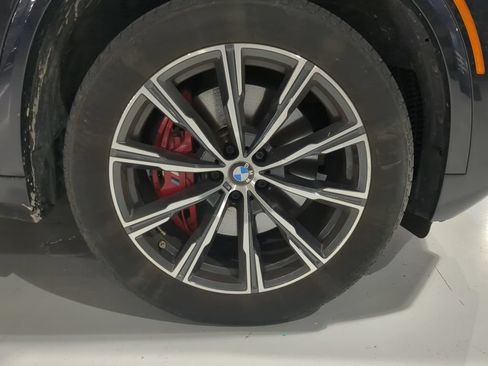 Used 2024 BMW X5 xDrive40i w/ M Sport Package AWD/4WD image 6