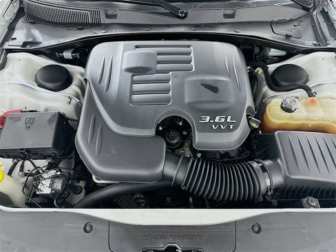 Used 2022 Dodge Charger SXT image 31