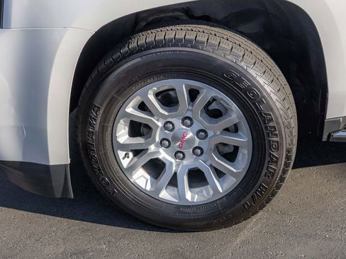 Used 2018 GMC Yukon XL SLT w/ Open Road Package image 8