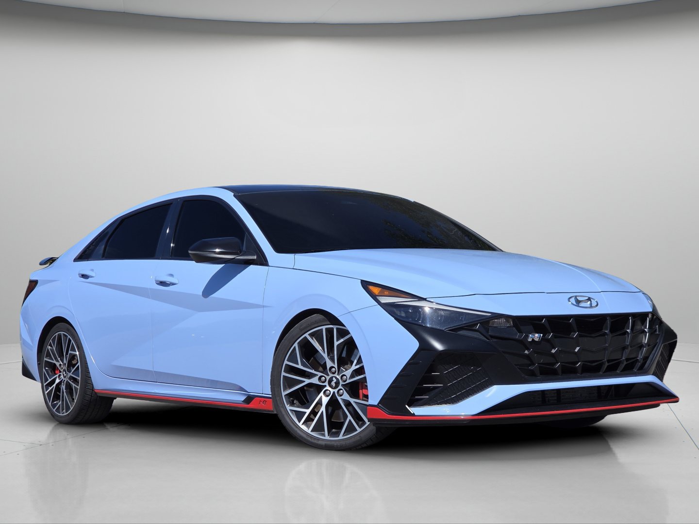 Used 2022 Hyundai Elantra N FWD image 2