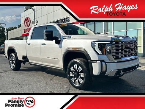 Used 2024 GMC Sierra 2500 Denali w/ Denali Reserve Package AWD/4WD image 1