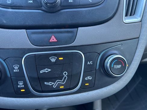 Used 2017 Chevrolet Malibu LS image 17