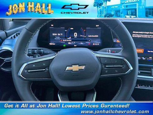 New 2026 Chevrolet Equinox EV LT image 28