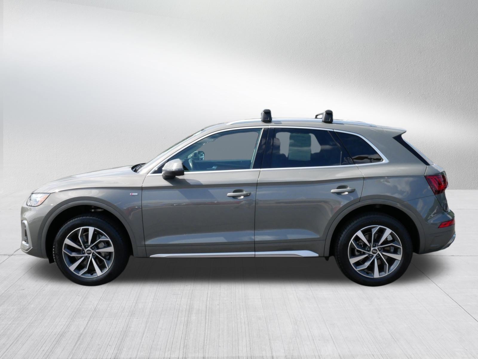 Used 2023 Audi Q5 2.0T Premium w/ Convenience Package AWD/4WD image 4