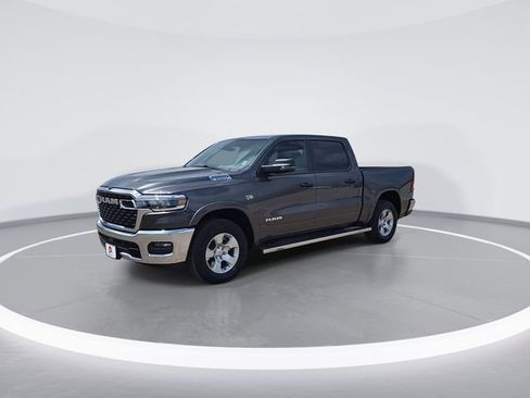 New 2026 RAM 1500 4x4 Crew Cab image 3
