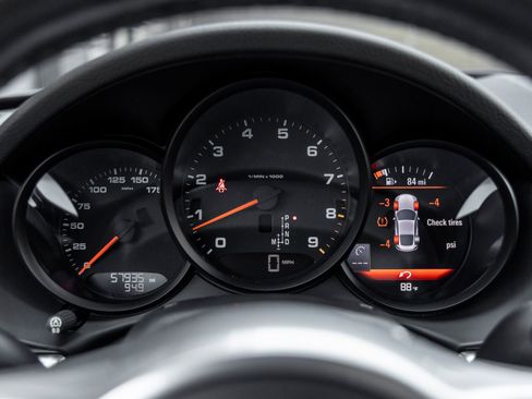 Certified 2016 Porsche Cayman RWD image 23