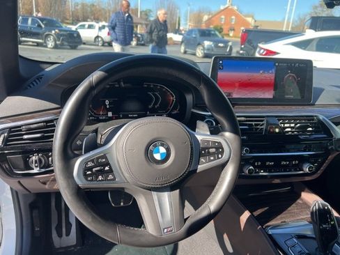 Used 2023 BMW 540i w/ M Sport Package image 17