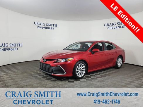 Used 2024 Toyota Camry LE image 1