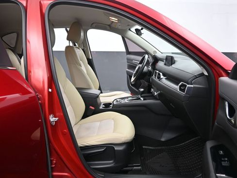 Used 2017 MAZDA CX-5 Touring image 18