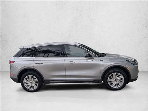 Used 2021 Lincoln Corsair FWD image 4