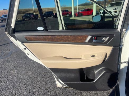 Used 2016 Subaru Outback 2.5i Limited image 16