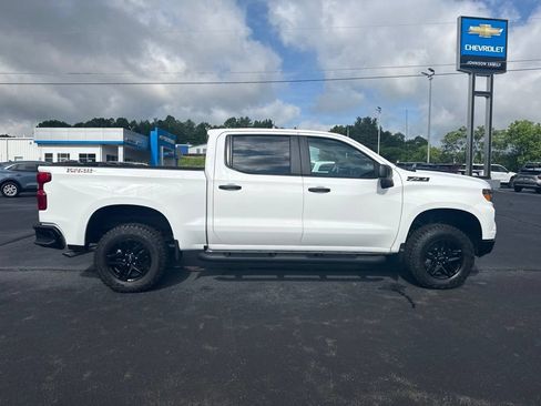New 2026 Chevrolet Silverado 1500 Custom Trail Boss w/ LPO, Dark Essentials Package AWD/4WD image 9