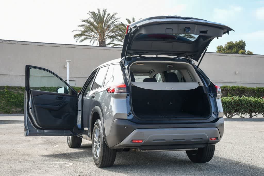 Used 2023 Nissan Rogue S FWD image 26