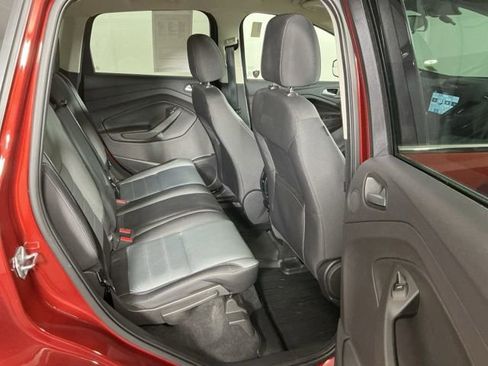 Used 2016 Ford Escape SE w/ Equipment Group 201A AWD/4WD image 6