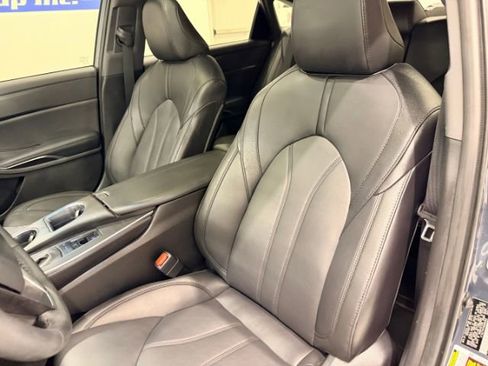 Used 2022 Toyota Avalon XLE w/ Moonroof Package image 23