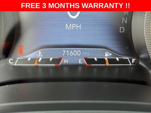 Used 2019 Jeep Cherokee Trailhawk AWD/4WD image 16