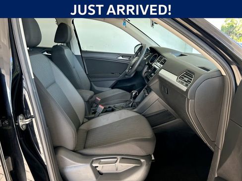Used 2020 Volkswagen Tiguan S image 25