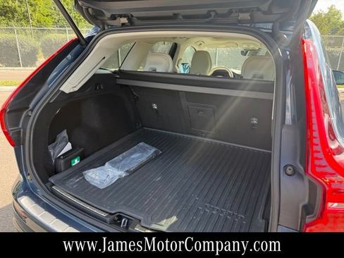Used 2024 Volvo XC60 B5 Plus w/ Protection Package Premier AWD/4WD image 23