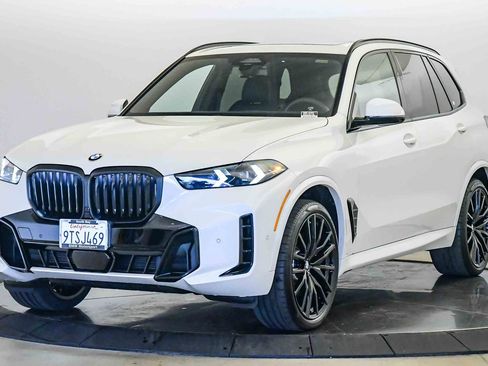 Used 2026 BMW X5 sDrive40i w/ M Sport Package image 1