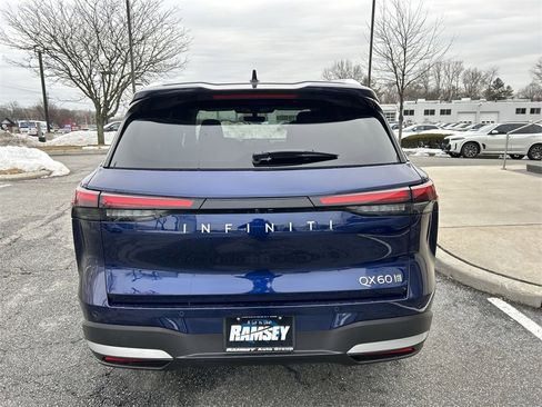 New 2026 INFINITI QX60 Luxe image 17