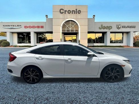Used 2019 Honda Civic Sport image 2
