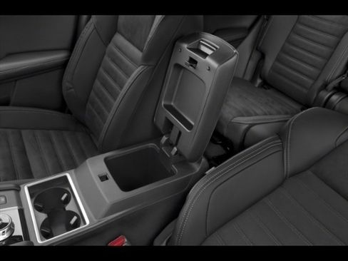 Used 2023 Mitsubishi Outlander SE image 11