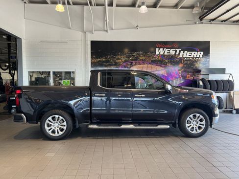 Used 2022 Chevrolet Silverado 1500 LTZ w/ LTZ Premium Package AWD/4WD image 8