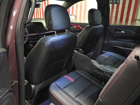 New 2026 Chevrolet Traverse RS image 13