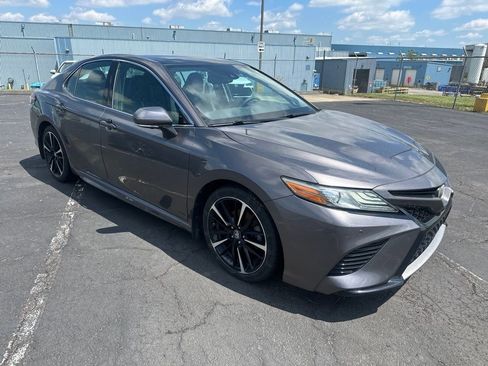 Used 2019 Toyota Camry XSE w/ Driver Assist Package FWD image 2