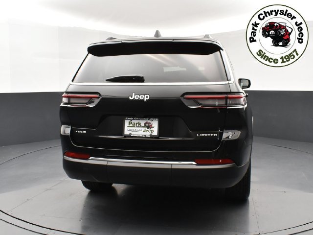 Used 2025 Jeep Grand Cherokee L Limited w/ Trailer Tow Package AWD/4WD image 5