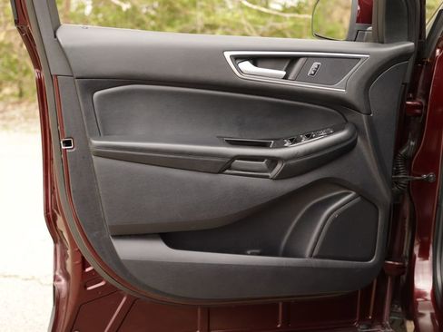 Used 2019 Ford Edge SEL w/ Equipment Group 201A image 23