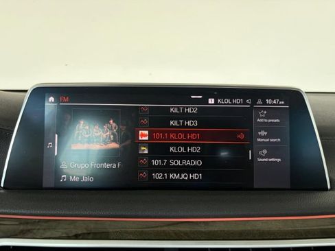 Used 2022 BMW 740i w/ Luxury Rear Seating Package RWD image 14