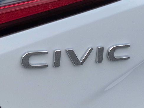 Used 2024 Honda Civic Sport image 13