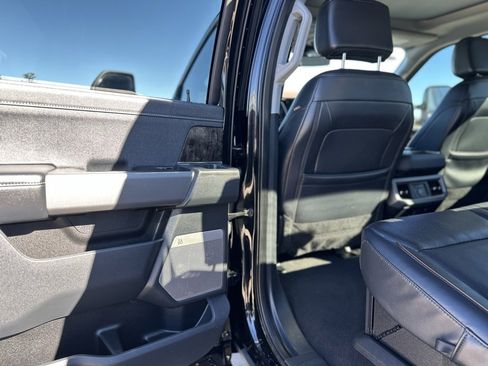 Used 2025 Ford F250 Lariat image 12