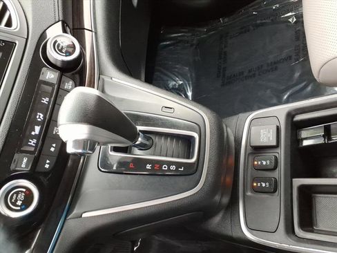 Used 2016 Honda CR-V Touring image 17