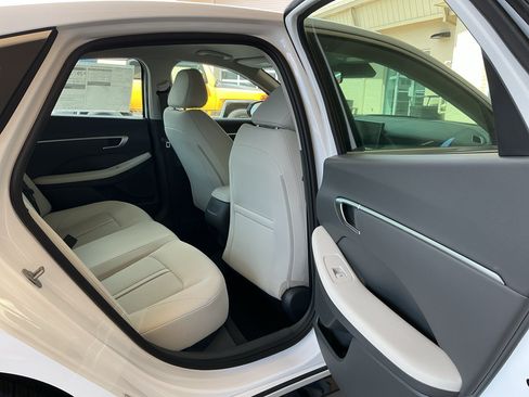 New 2026 Hyundai Sonata SEL FWD image 9