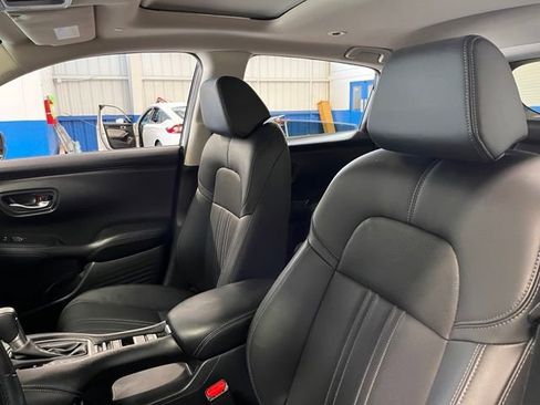 Used 2025 Honda HR-V EX-L image 23