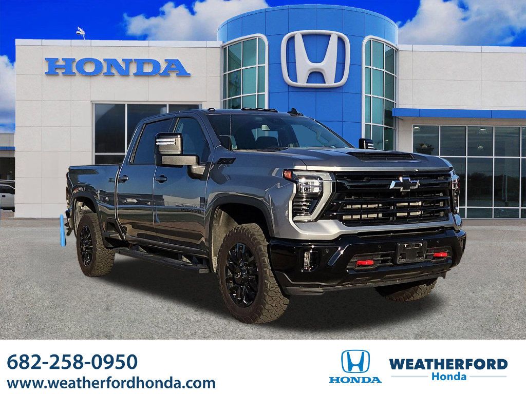 Used 2025 Chevrolet Silverado 2500 LT w/ Trail Boss Package AWD/4WD image 1