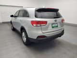 Used 2016 Kia Sorento LX image 5