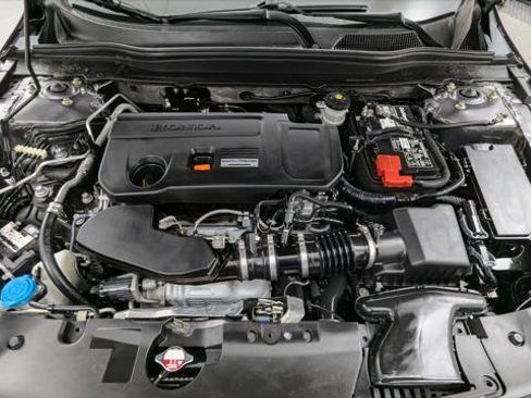 Used 2018 Honda Accord Sport image 34