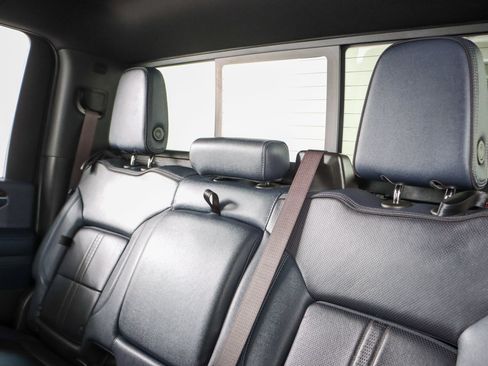 Used 2024 Chevrolet Silverado 3500 High Country w/ High Country Premium Package AWD/4WD image 29