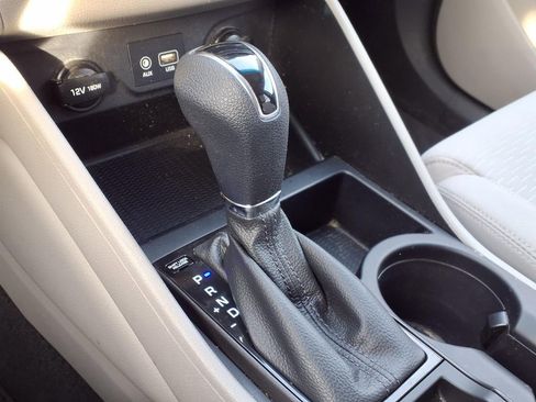 Used 2019 Hyundai Tucson SE image 6