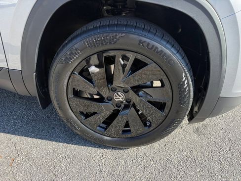 New 2026 Volkswagen Atlas SE image 25