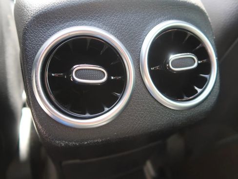 Used 2020 Mercedes-Benz CLA 250 image 41