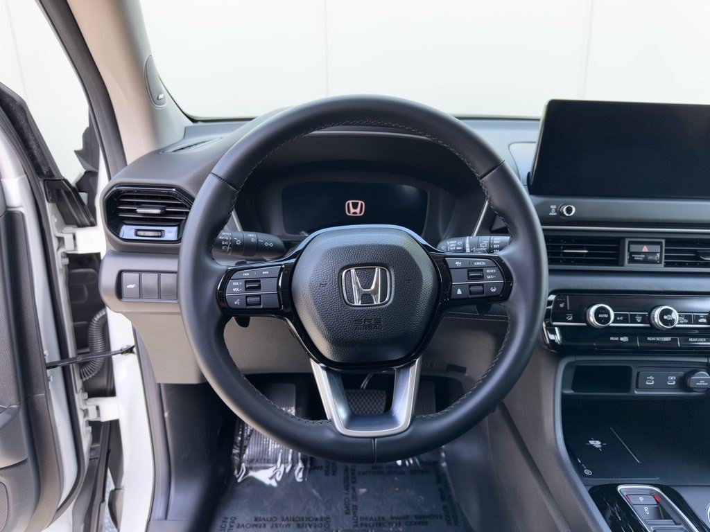 Used 2026 Honda Pilot Touring image 10