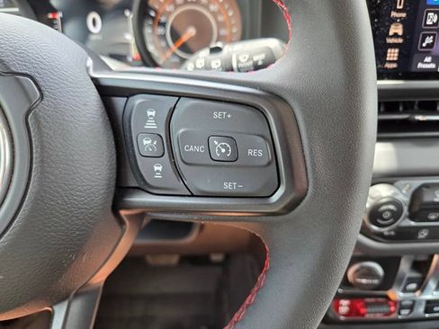 Certified 2024 Jeep Wrangler Rubicon AWD/4WD image 31