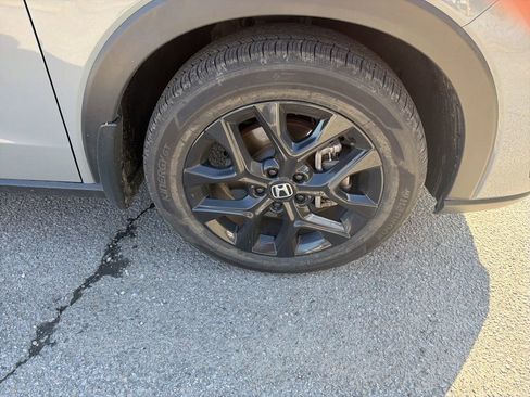 Used 2025 Honda HR-V Sport image 16