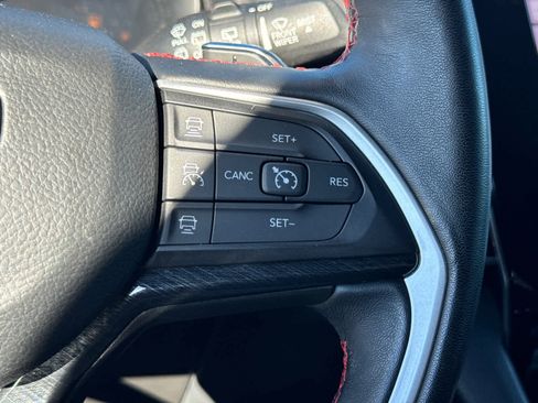 Used 2022 Jeep Grand Cherokee Trailhawk image 20