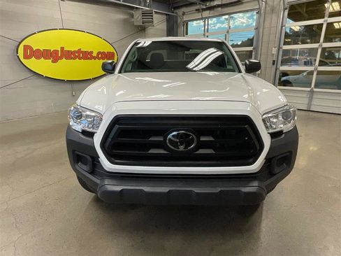 Used 2022 Toyota Tacoma SR image 8